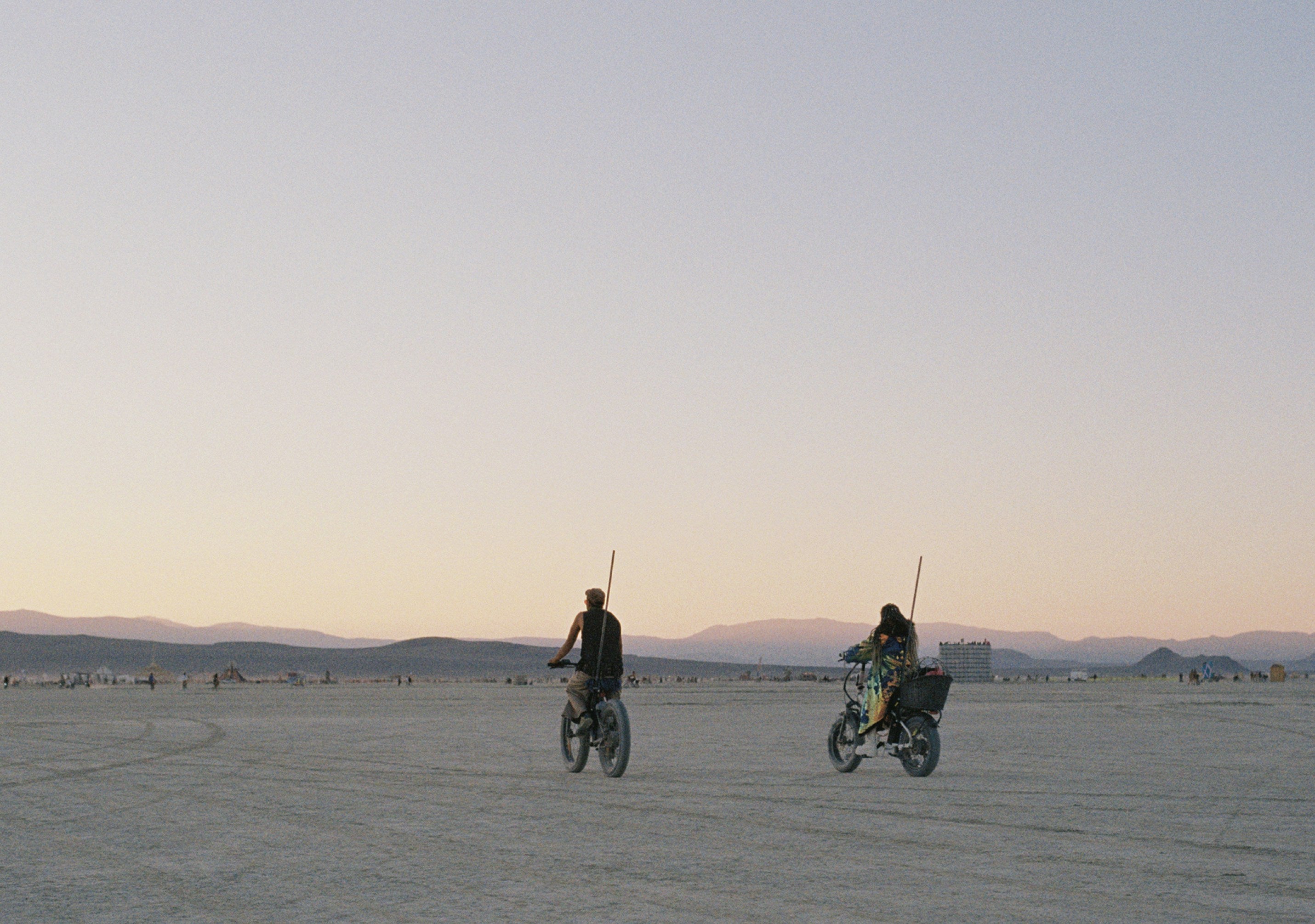 dust_desert_bike_playa.jpg